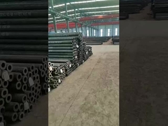 厚壁の炭素鋼のシームレスパイプ倉庫は輸送に準備されています